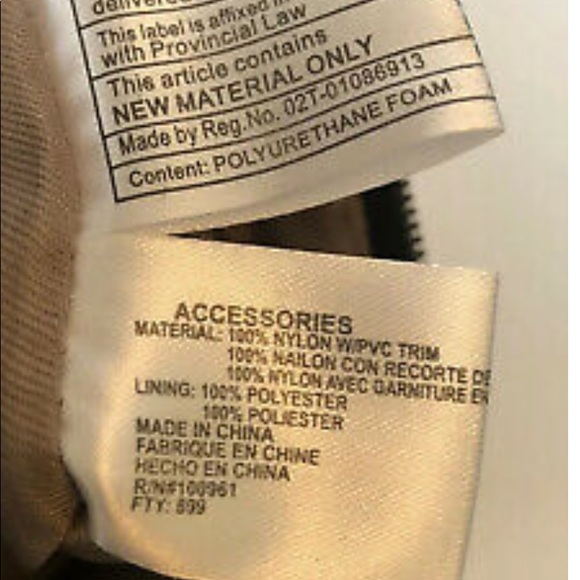 Tutilo New York black nylon wristlet lap top bag size 12/9 Guc - Picture 6 of 13